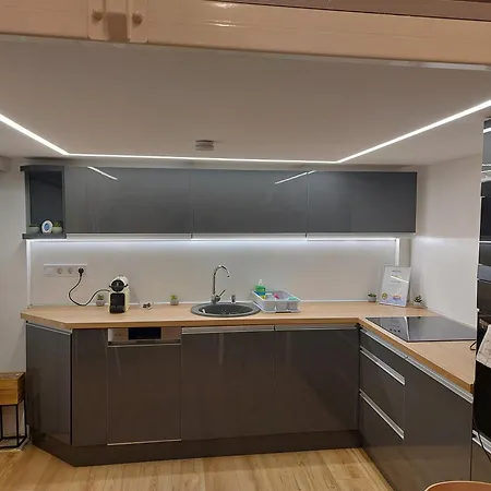 Julia Мишкольц